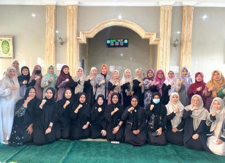 “Hangatnya Pengajian DWP Unila di FISIP: Belajar Psikologi Perempuan, Berbagi dengan Sesama.”
