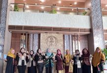 DWP Unila Meriahkan Bazar UMKM dan Produk DWP “Harmoni Warna Warni Nusantara” di Kemendiktisaintek