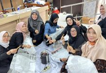 DWP FKIP Unila Gelar Pelatihan Membatik, Lestarikan Budaya melalui Kreativitas dan Kebersamaan