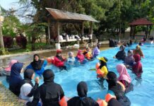 DWP Unsur Pelaksana Fakultas Pertanian Unila Gelar Hydro Therapy, Arisan, dan Silaturahmi