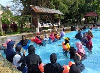 DWP Unsur Pelaksana Fakultas Pertanian Unila Gelar Hydro Therapy, Arisan, dan Silaturahmi